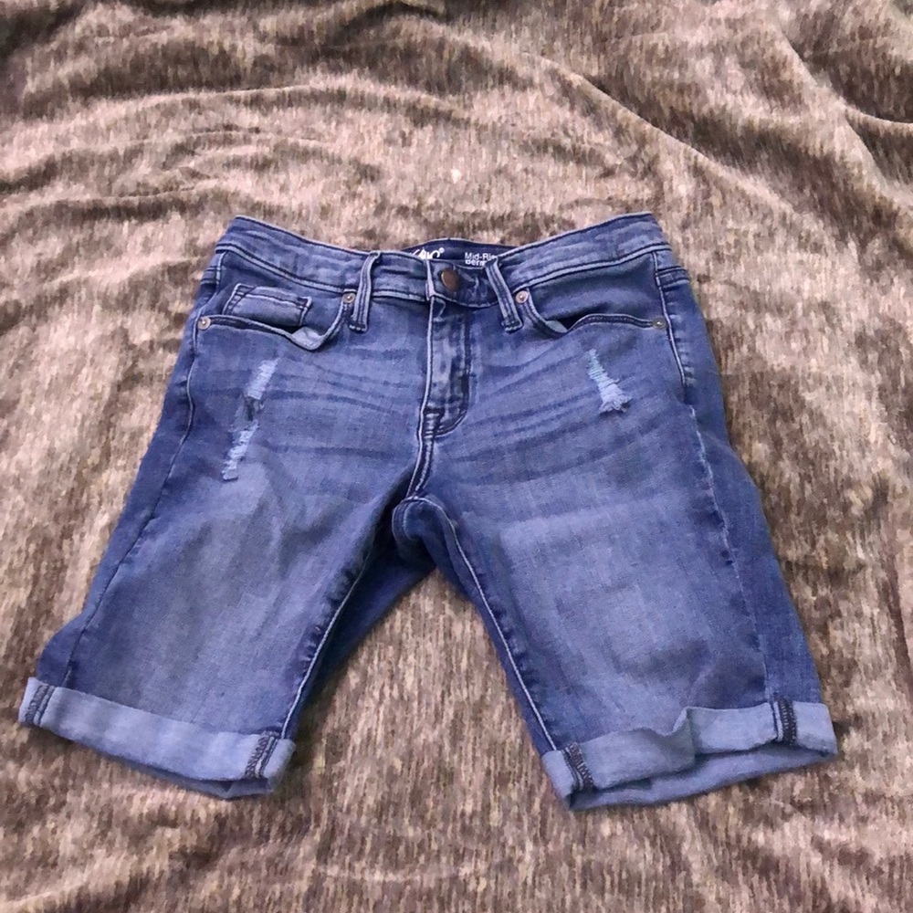 bermuda shorts